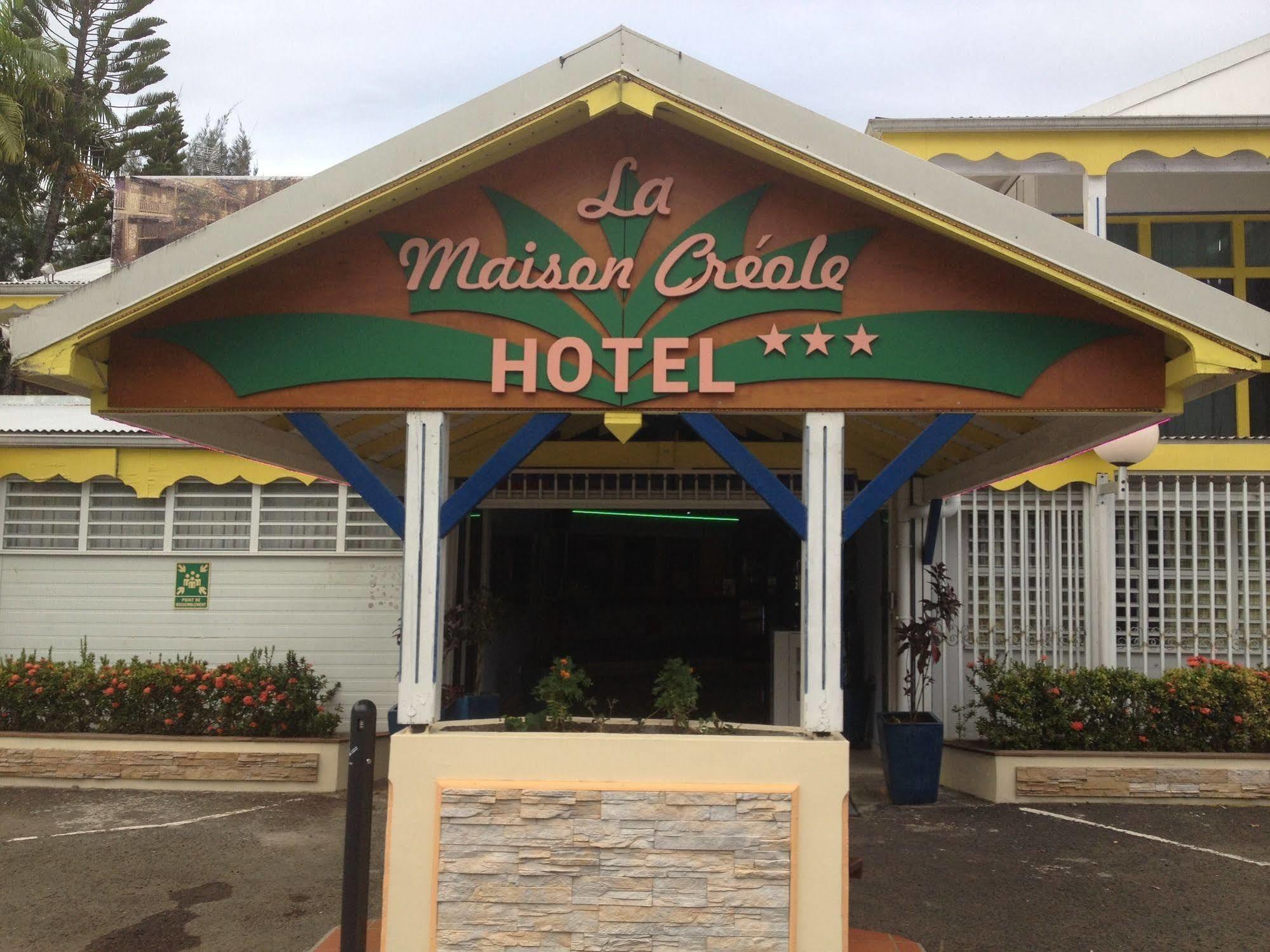 Hotel La Maison Creole Le Gosier  Esterno foto